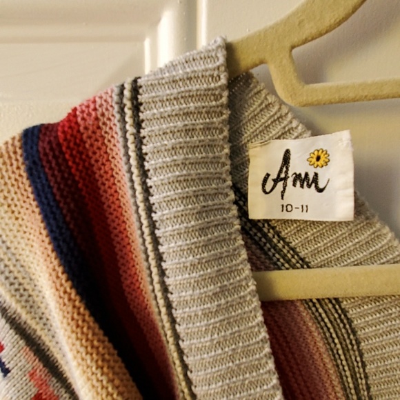 Sweater - Picture 3 of 4